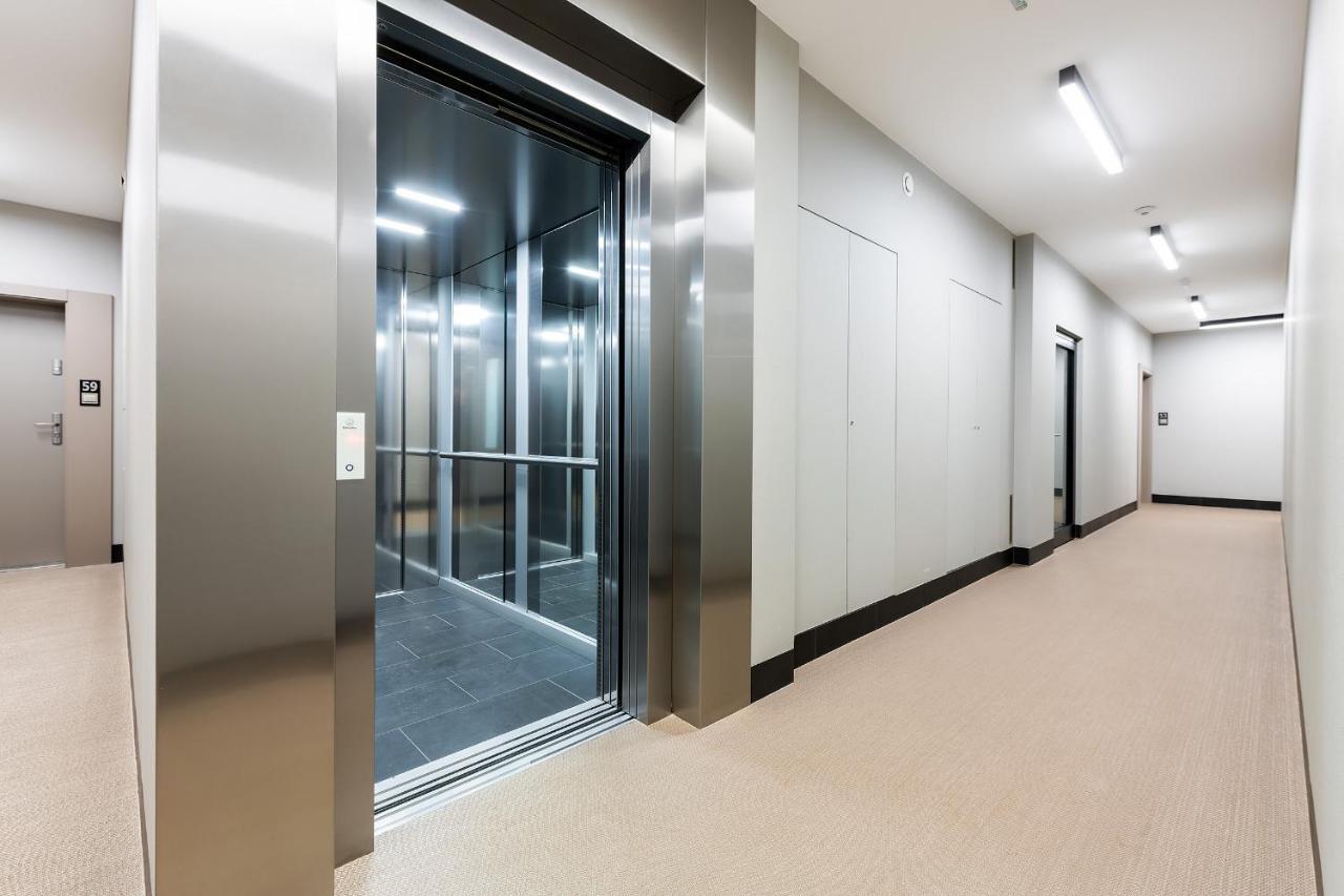 P&O Apartments Aleja Krakowska Varşovia Exterior foto