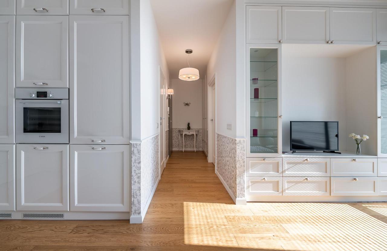P&O Apartments Aleja Krakowska Varşovia Exterior foto