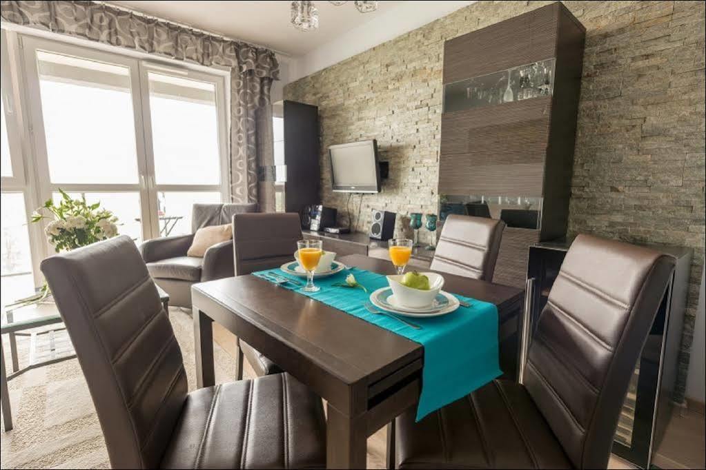 P&O Apartments Aleja Krakowska Varşovia Exterior foto